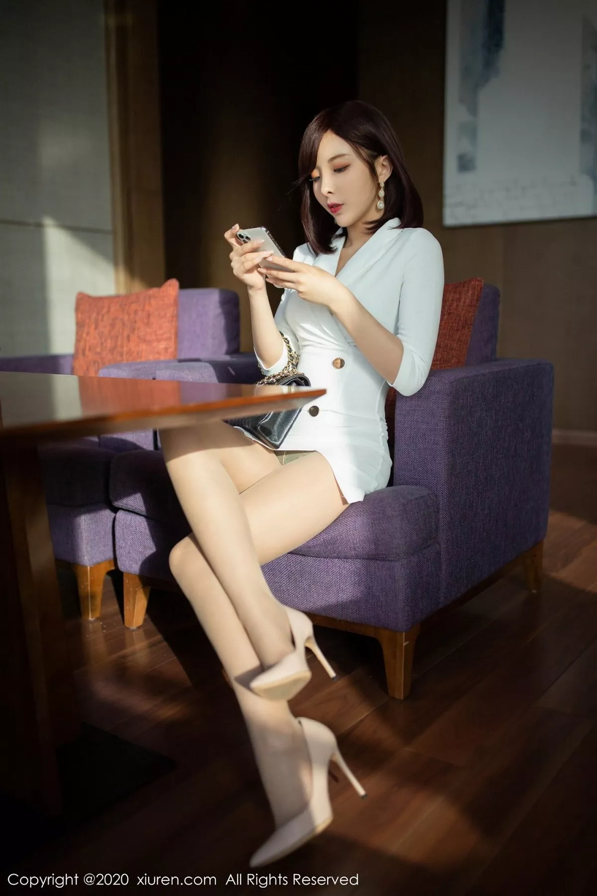 [XiuRen秀人网]第2296期陈小喵写真  第2张-《94零社区》