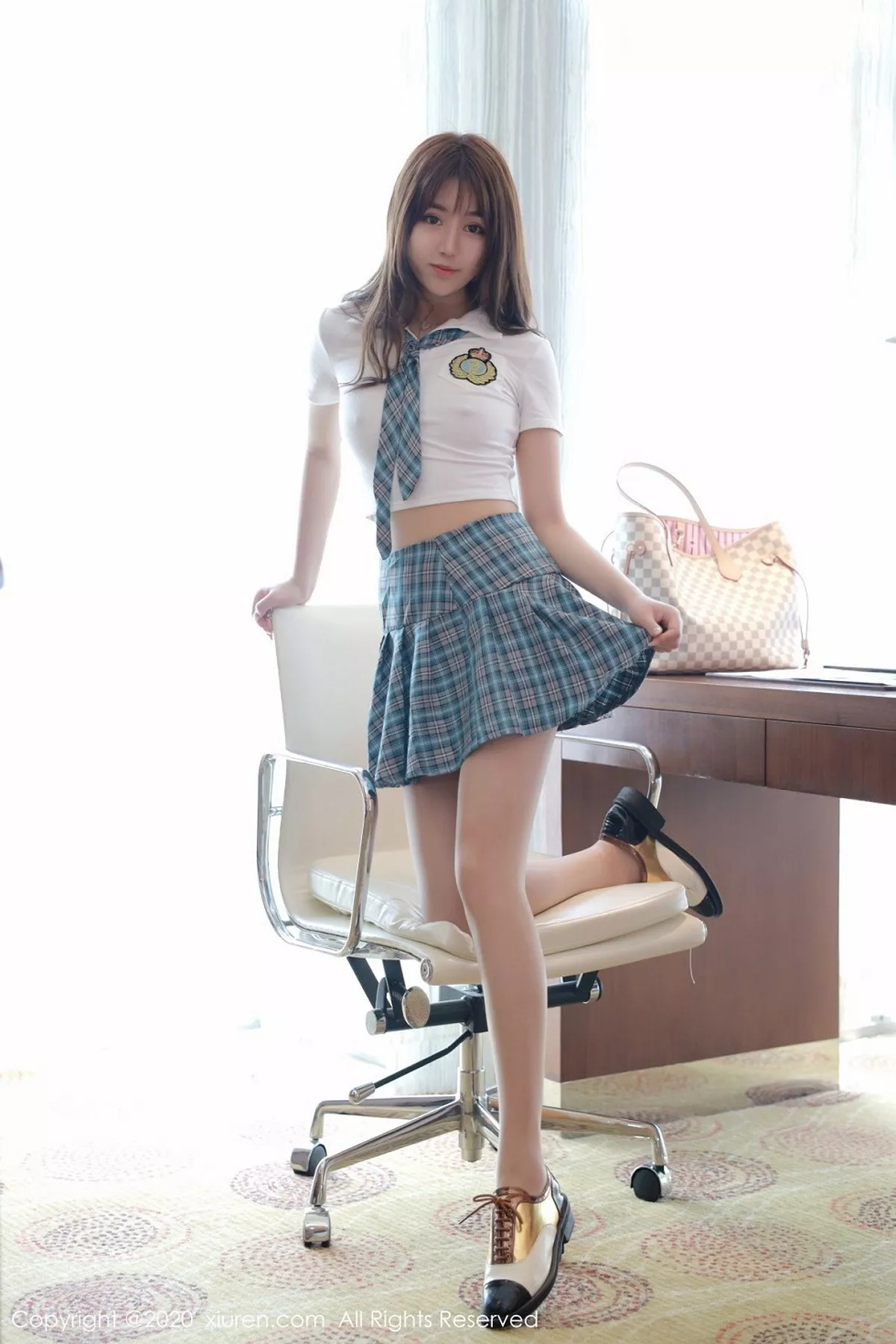 [XiuRen秀人网]第2291期梦梵写真  第18张-《94零社区》