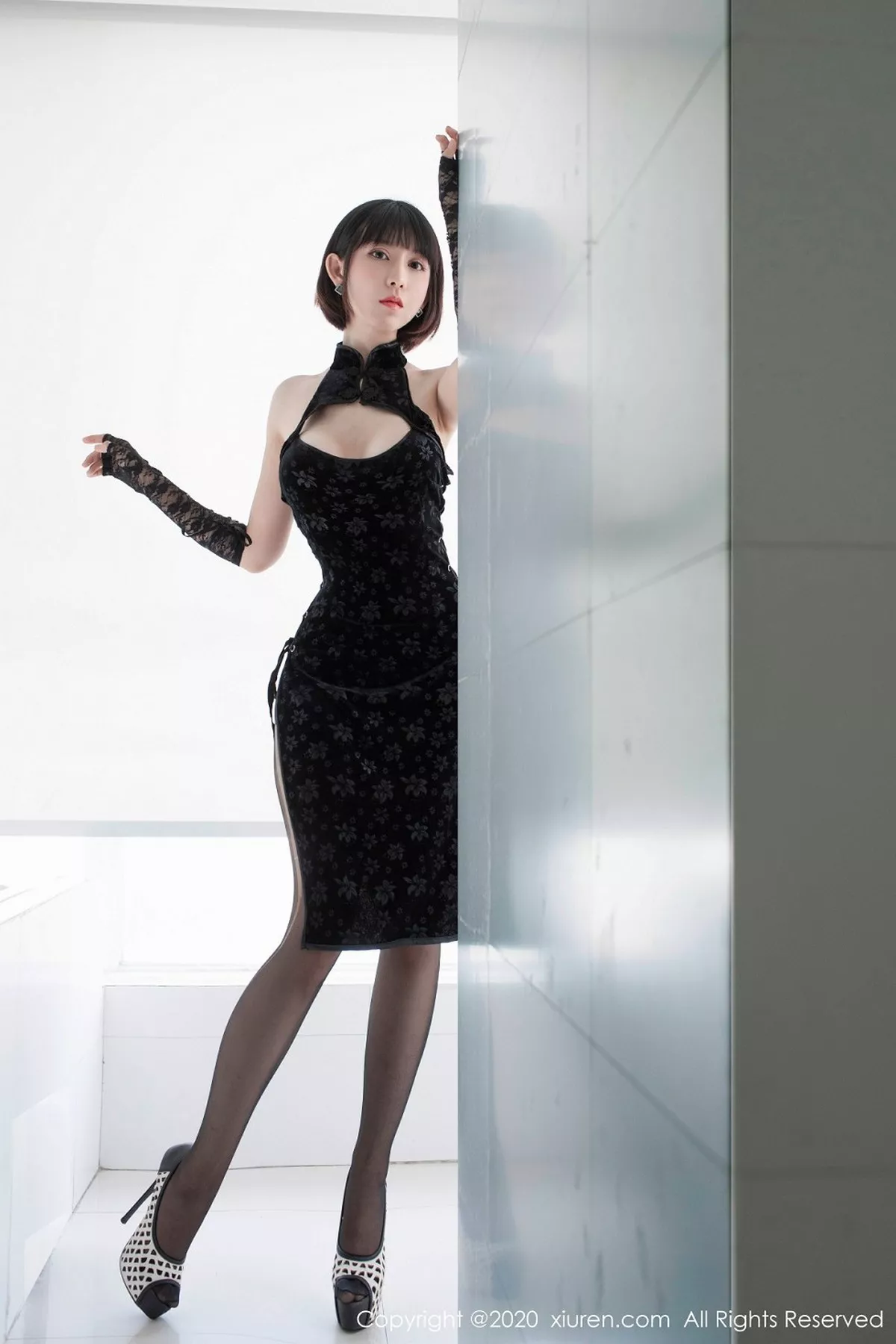[XiuRen秀人网]第2318期安妮斯朵拉写真  第5张-《94零社区》