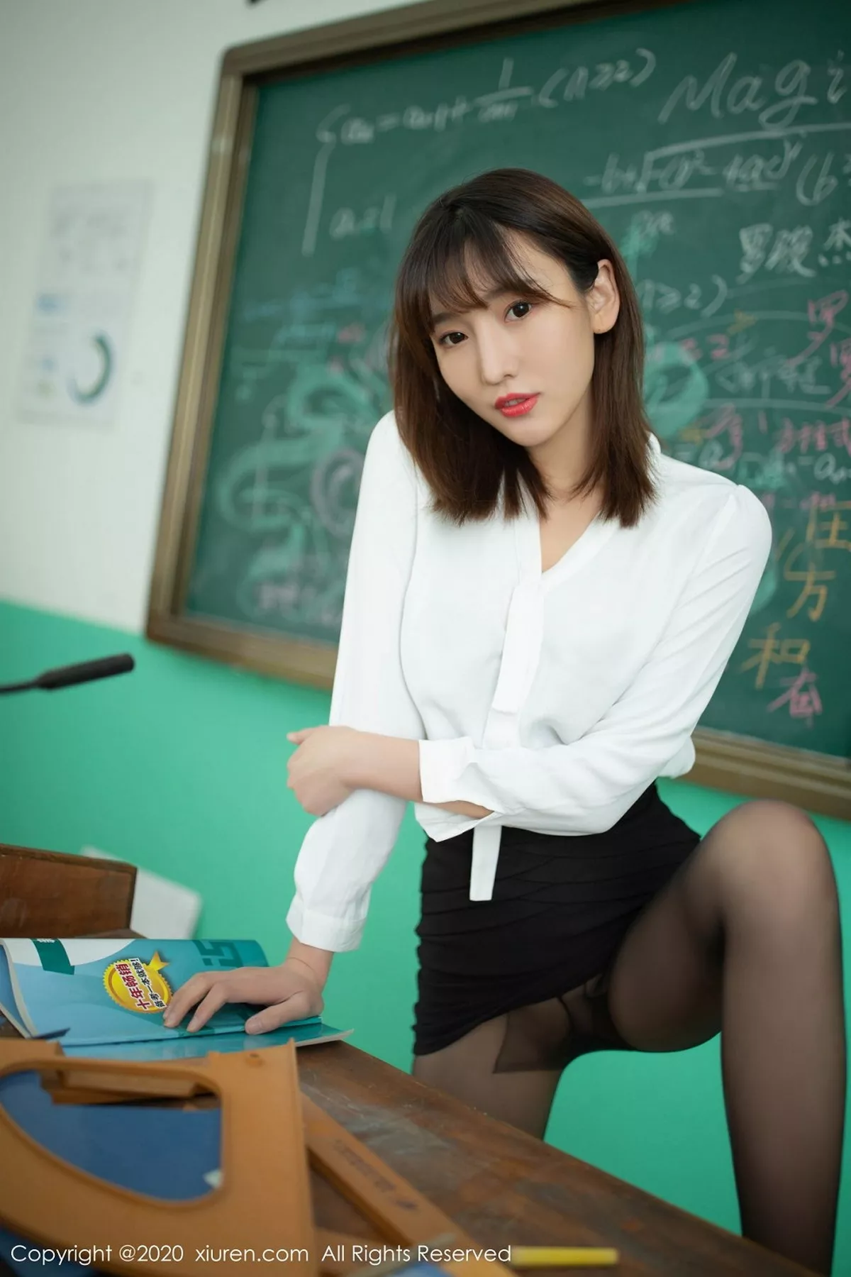[XiuRen秀人网]第2343期陆萱萱写真  第8张-《94零社区》