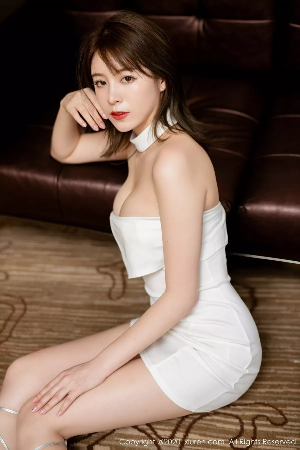 [XiuRen秀人网]第2402期yoo优优写真  第8张-《94零社区》
