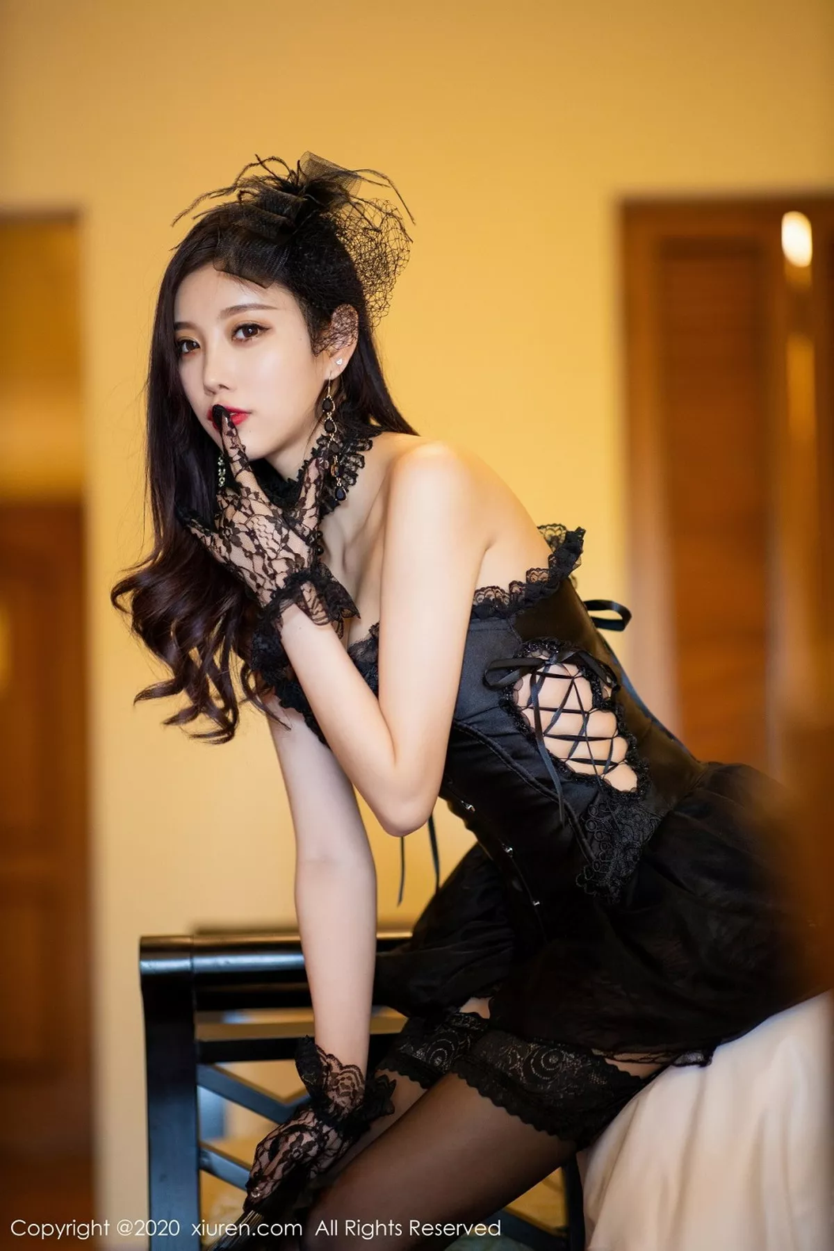 [XiuRen秀人网]第2400期杨晨晨写真  第13张-《94零社区》