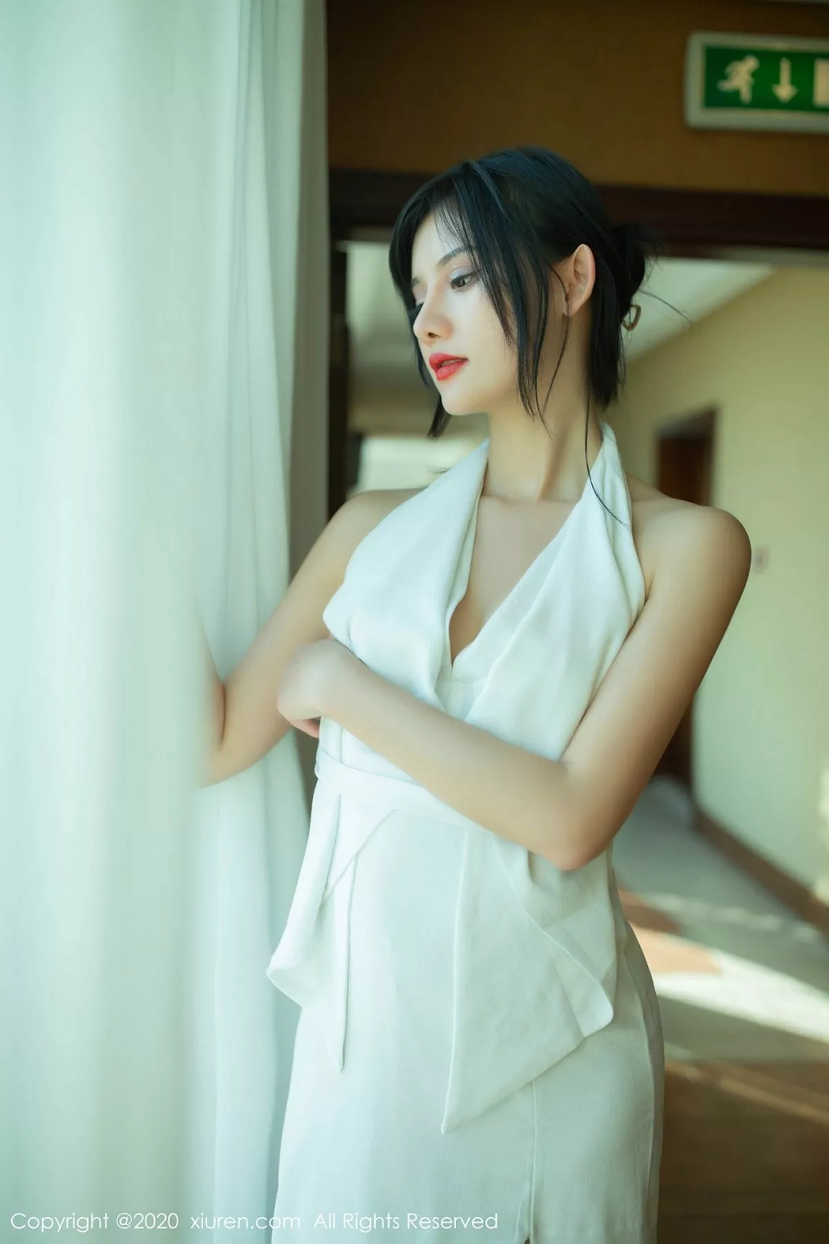 [XiuRen秀人网]第2389期就是阿朱啊写真  第1张-《94零社区》