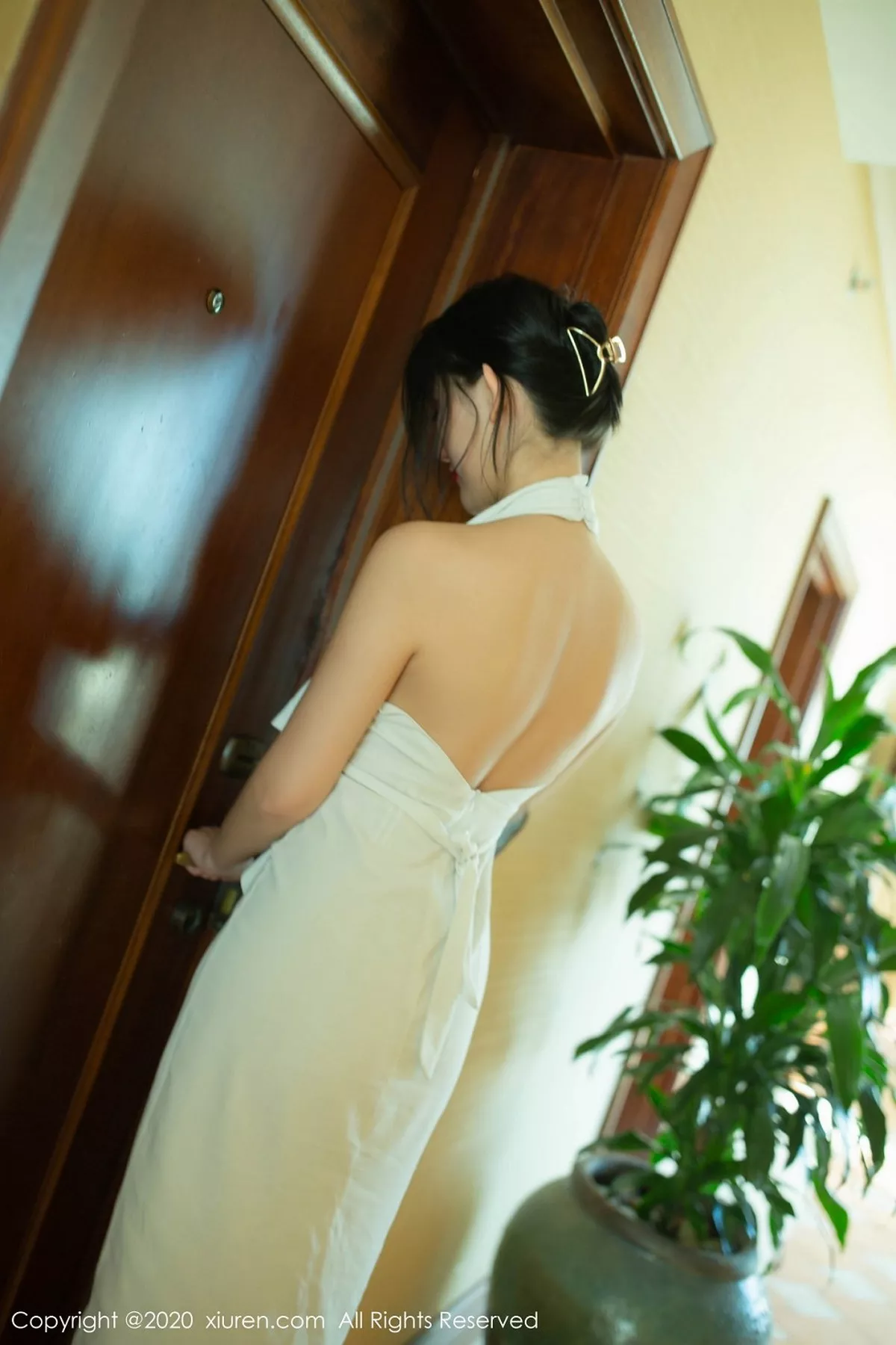 [XiuRen秀人网]第2389期就是阿朱啊写真  第7张-《94零社区》