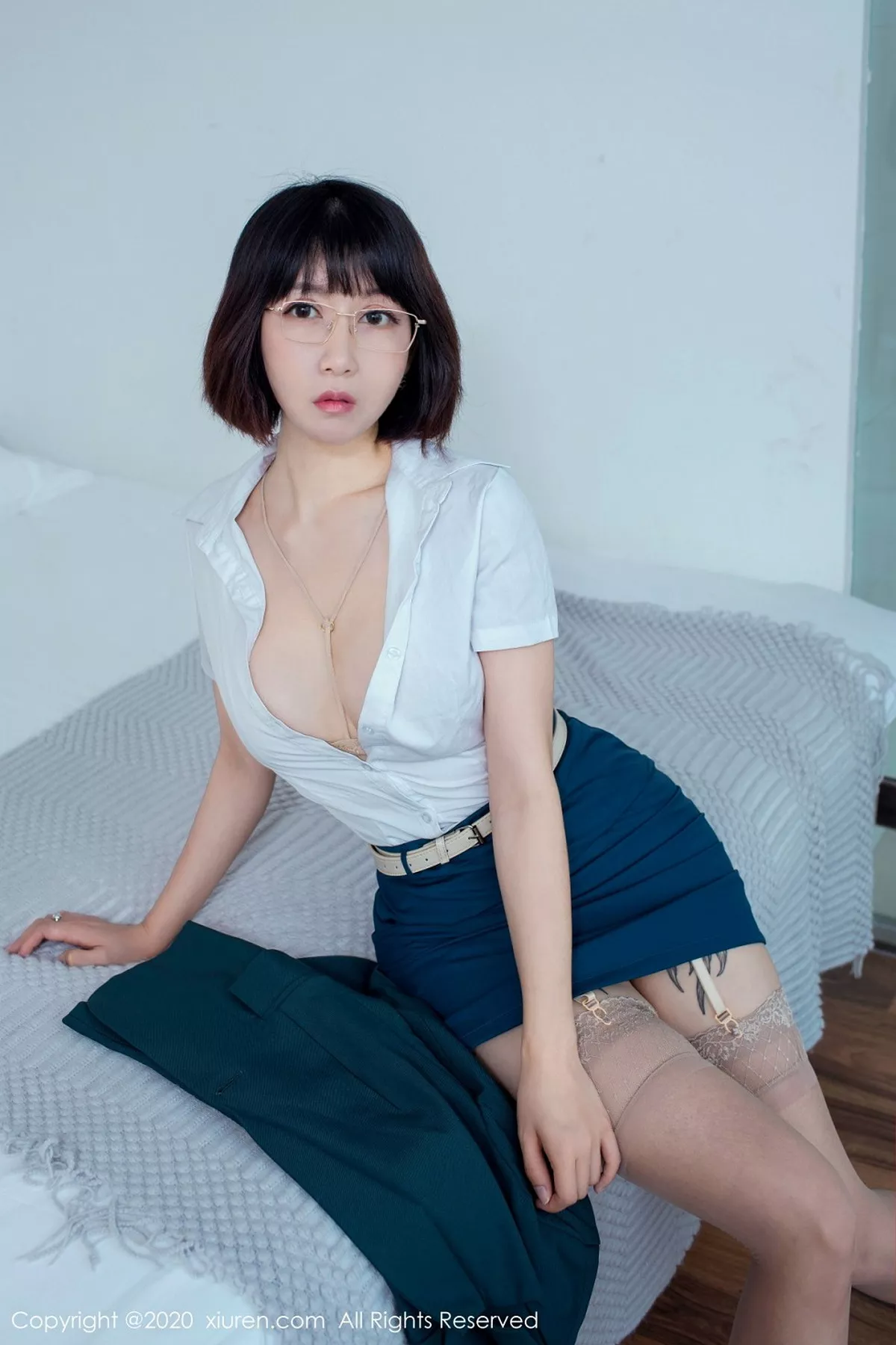 [XiuRen秀人网]第2390期安妮斯朵拉写真  第14张-《94零社区》