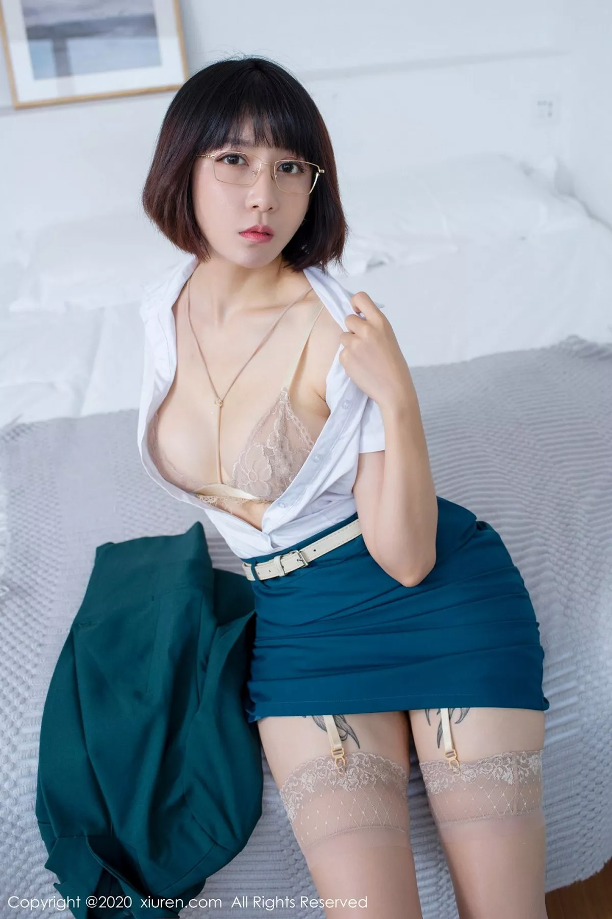 [XiuRen秀人网]第2390期安妮斯朵拉写真  第16张-《94零社区》