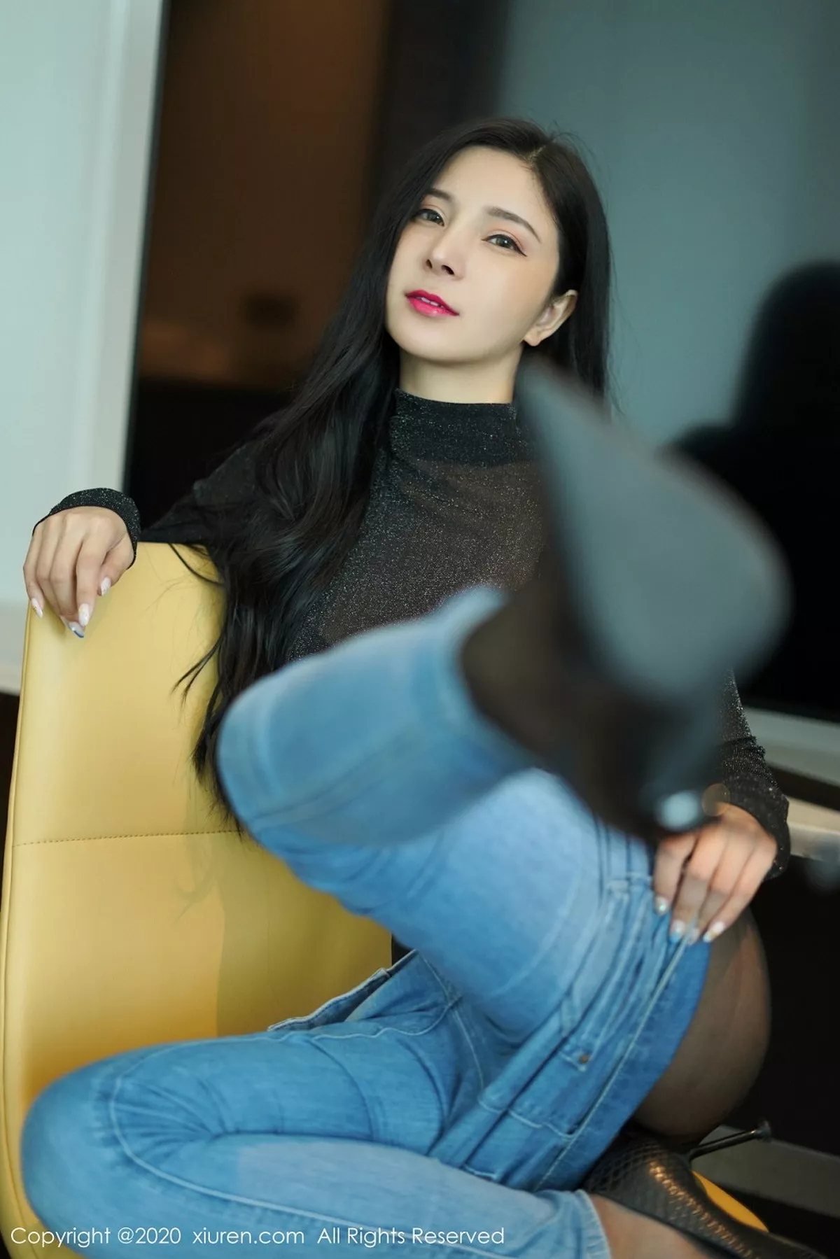[XiuRen秀人网]第2386期小蛮妖写真  第1张-《94零社区》