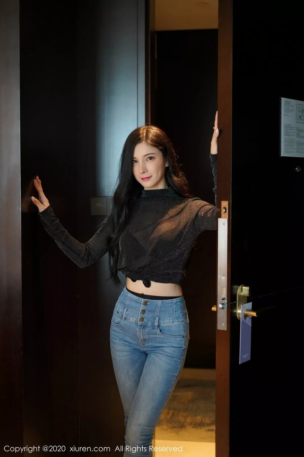 [XiuRen秀人网]第2386期小蛮妖写真  第6张-《94零社区》