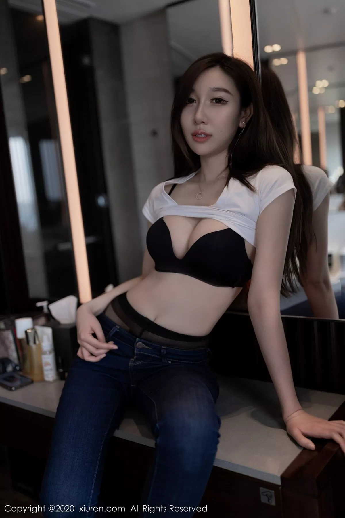 [XiuRen秀人网]第2406期Victoria志玲写真  第19张-《94零社区》