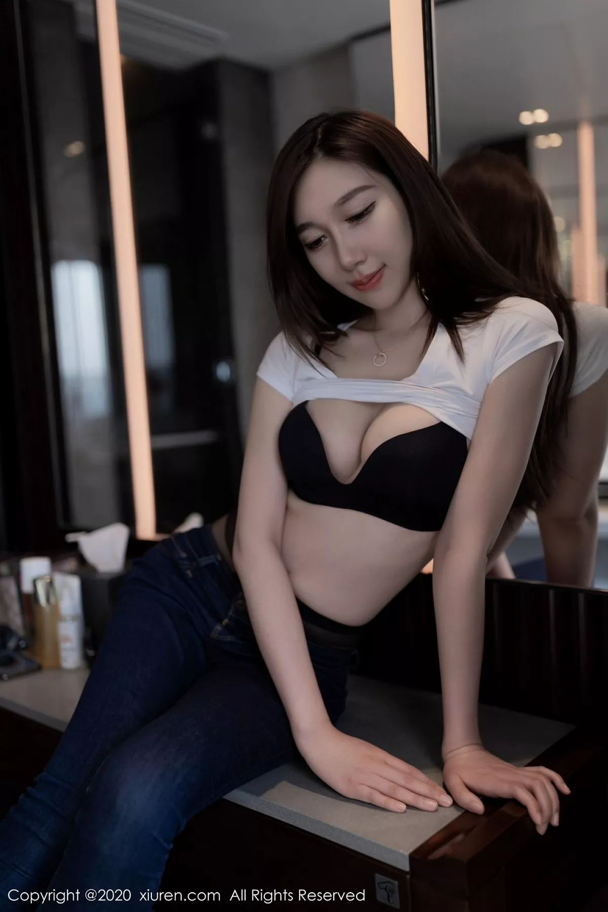 [XiuRen秀人网]第2406期Victoria志玲写真  第21张-《94零社区》
