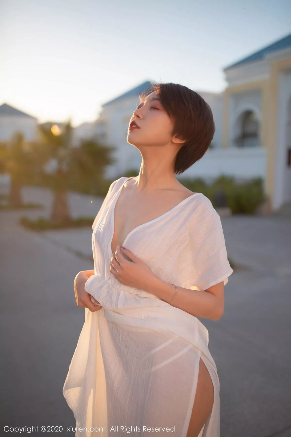 [XiuRen秀人网]第2405期冯木木写真  第3张-《94零社区》