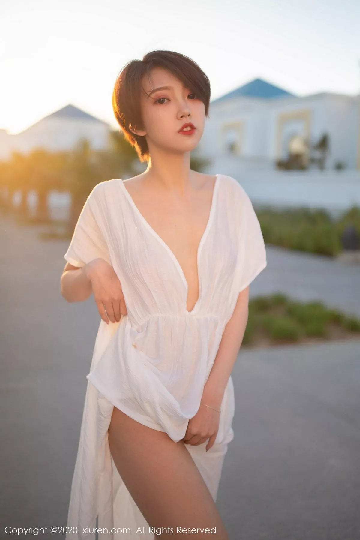 [XiuRen秀人网]第2405期冯木木写真  第16张-《94零社区》