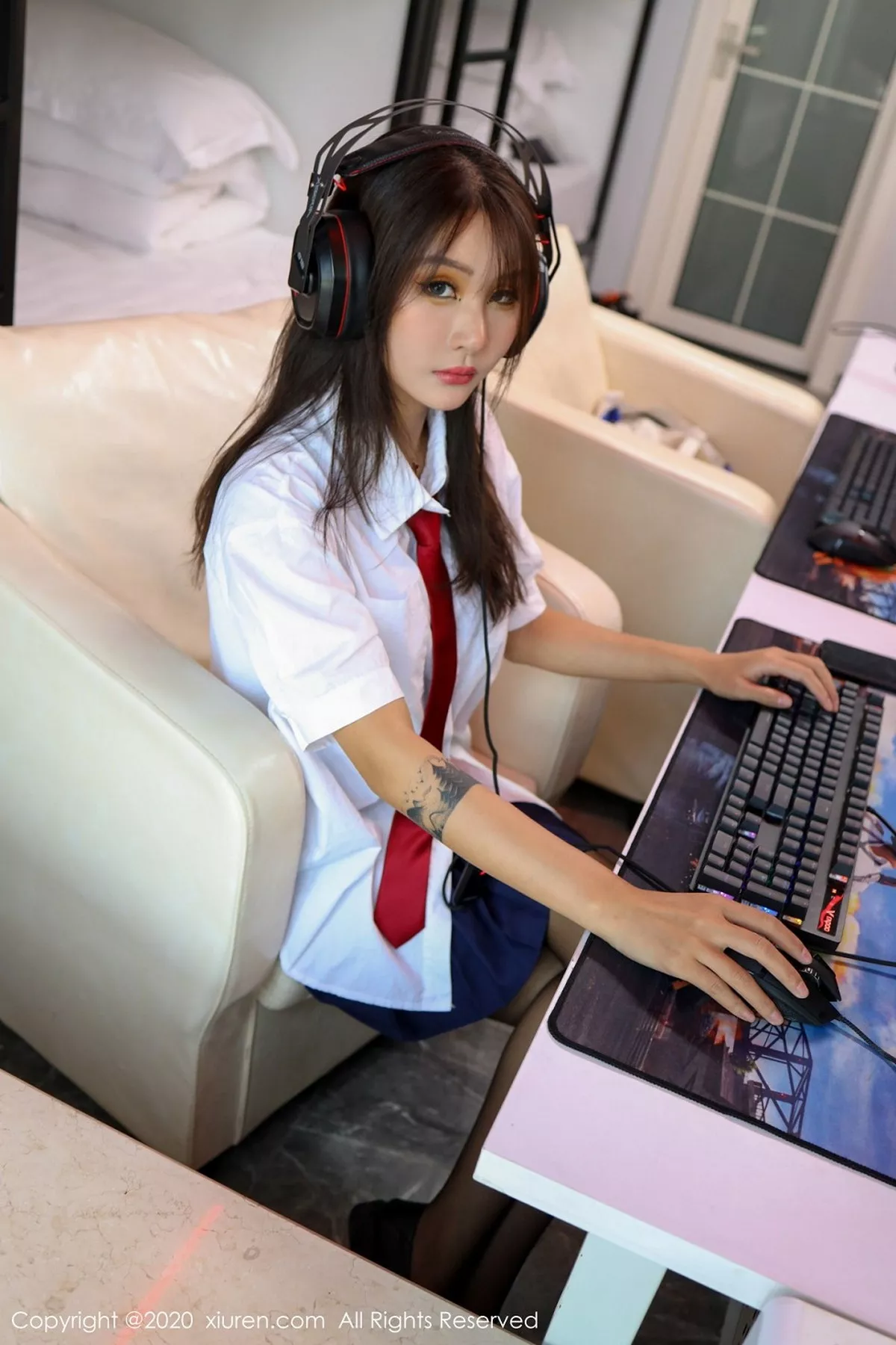 [XiuRen秀人网]第2461期顾奈奈写真  第1张-《94零社区》