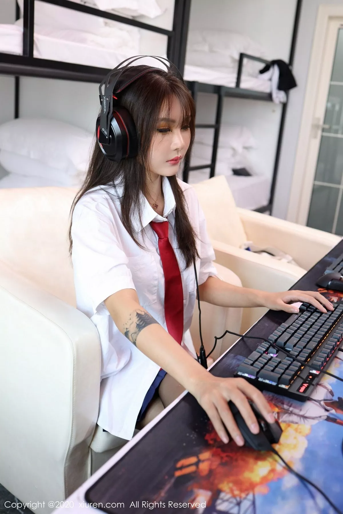 [XiuRen秀人网]第2461期顾奈奈写真  第3张-《94零社区》