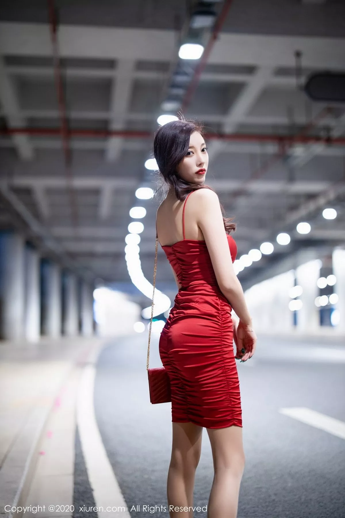 [XiuRen秀人网]第2514期杨晨晨写真  第1张-《94零社区》