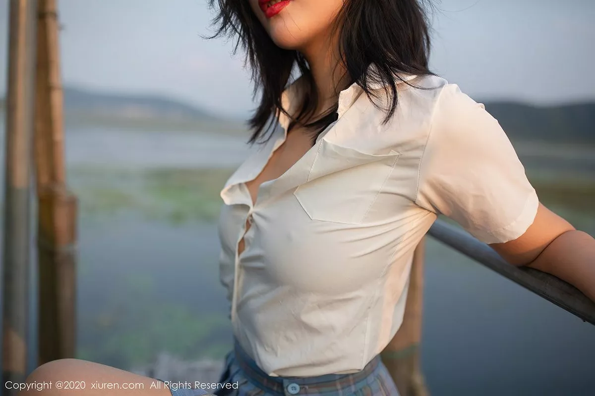 [XiuRen秀人网]第2558期就是阿朱啊写真  第18张-《94零社区》