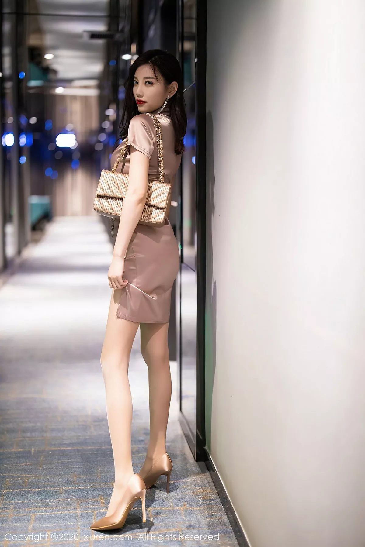 [XiuRen秀人网]第2587期杨晨晨写真  第19张-《94零社区》