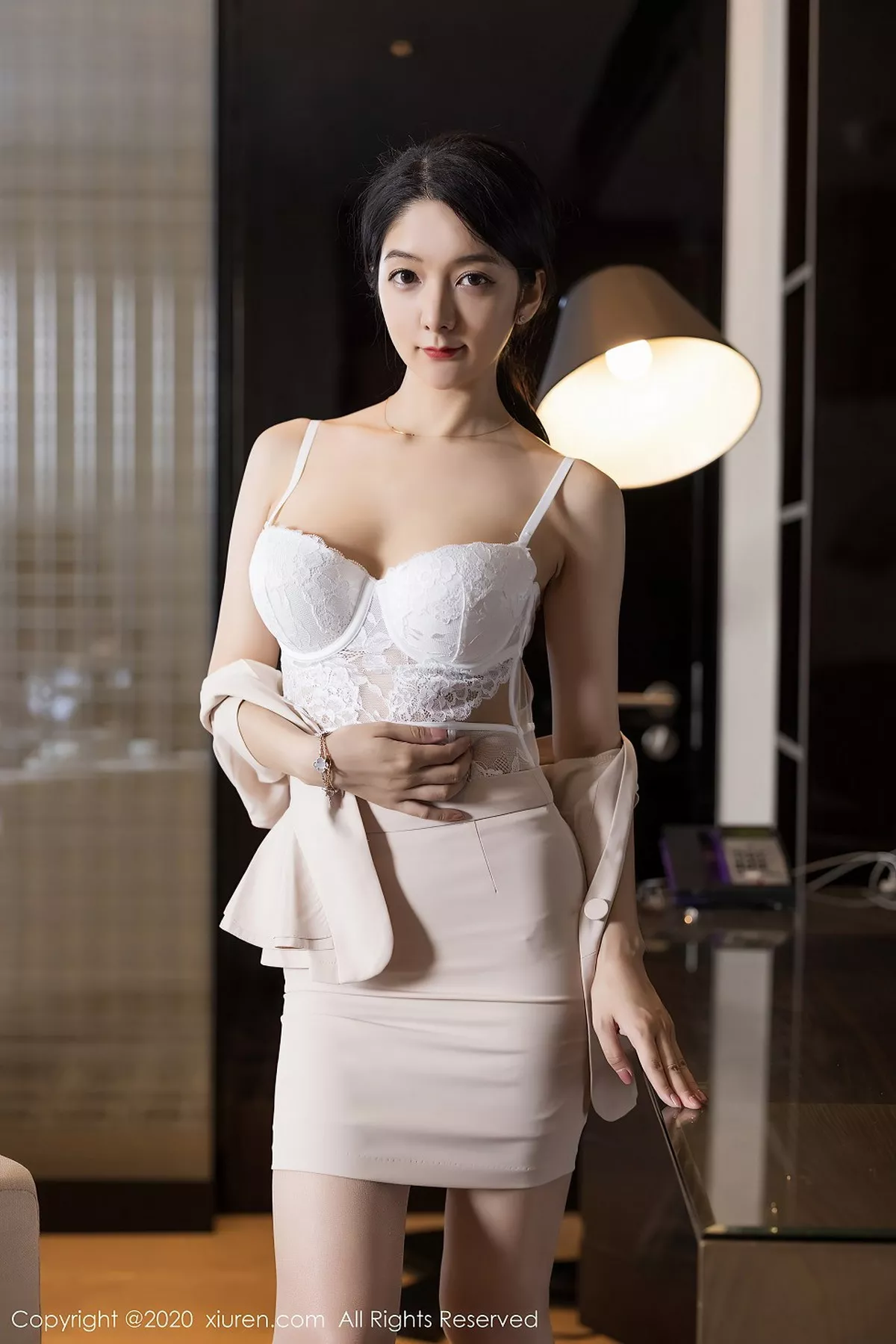 [XiuRen秀人网]第2619期小热巴写真  第10张-《94零社区》