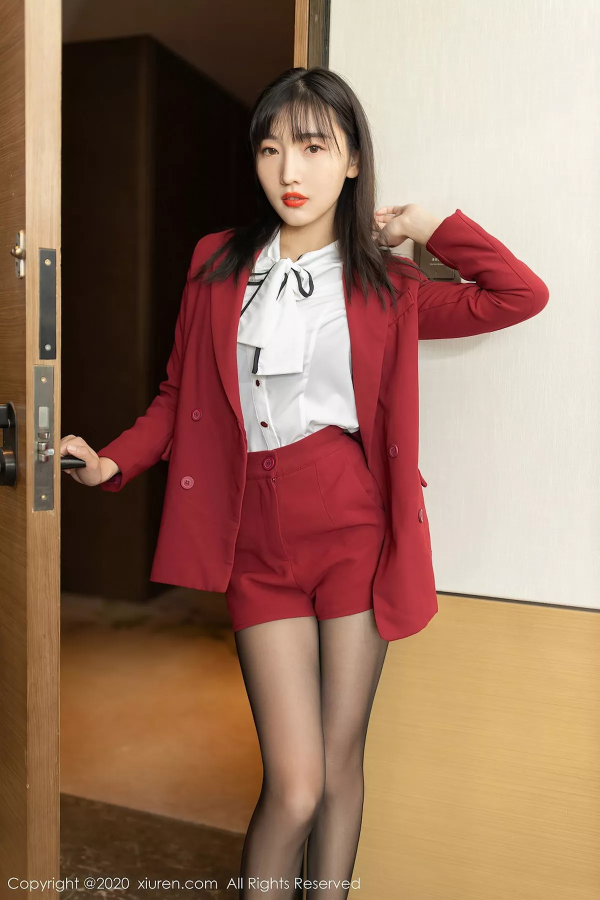 [XiuRen秀人网]第2604期陆萱萱写真  第6张-《94零社区》