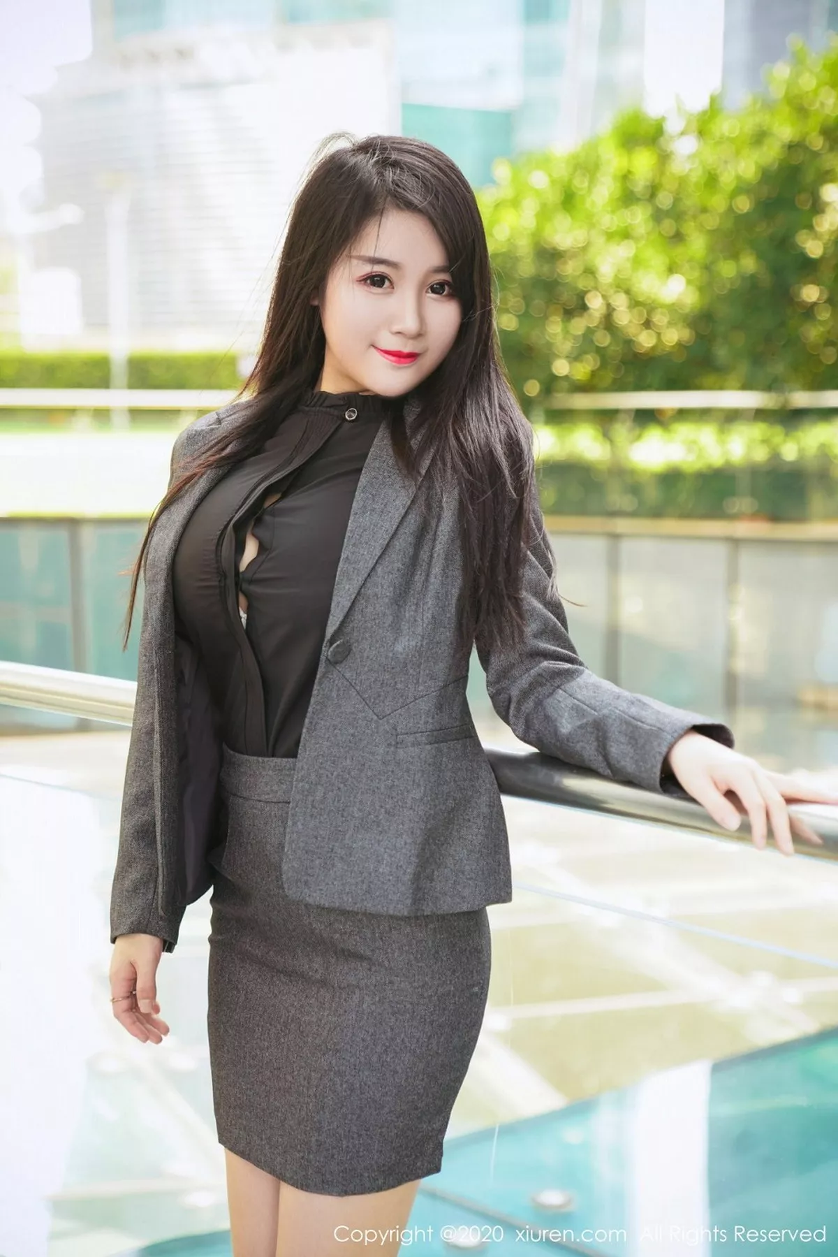 [XiuRen秀人网]第2628期美七Mia写真  第1张-《94零社区》