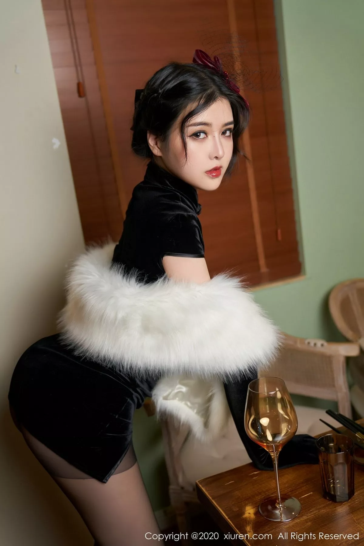 [XiuRen秀人网]第2669期韩静安写真  第2张-《94零社区》