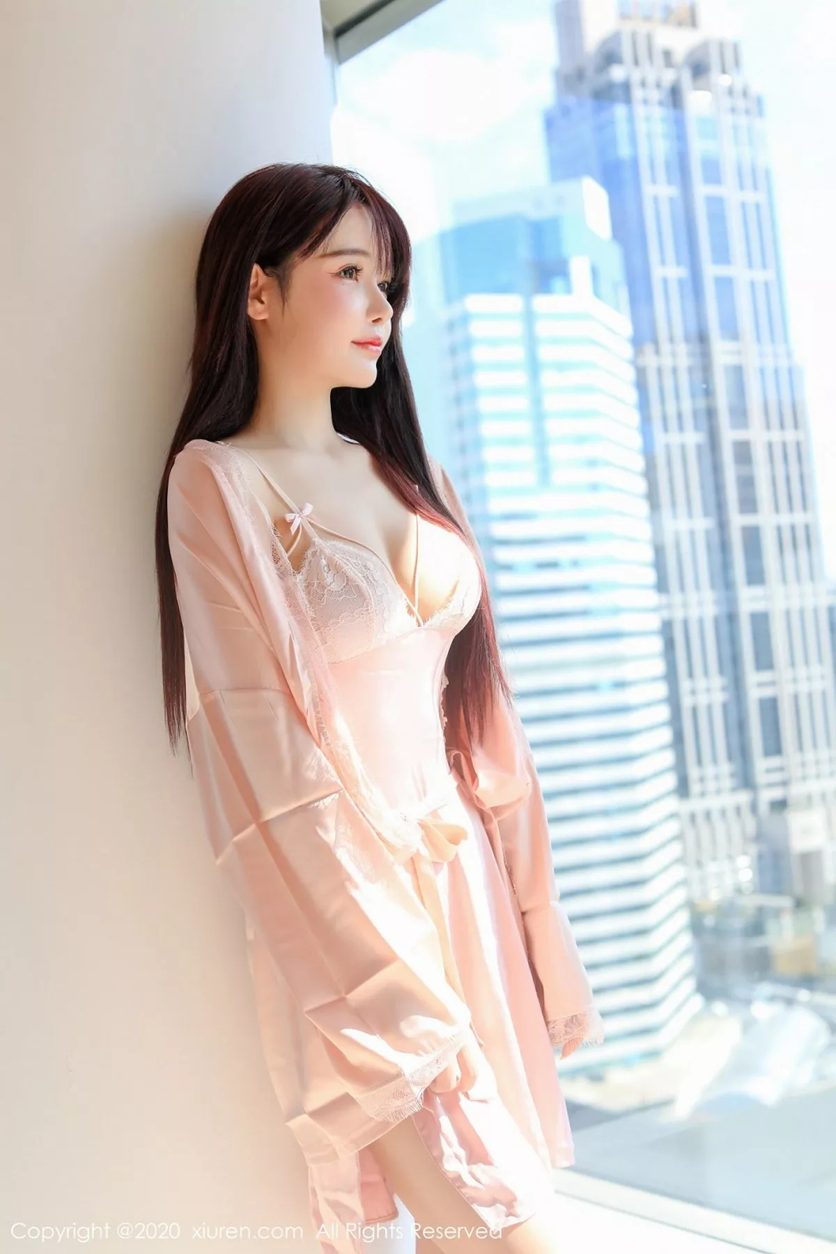 [XiuRen秀人网]第2666期南初妹妹写真  第1张-《94零社区》