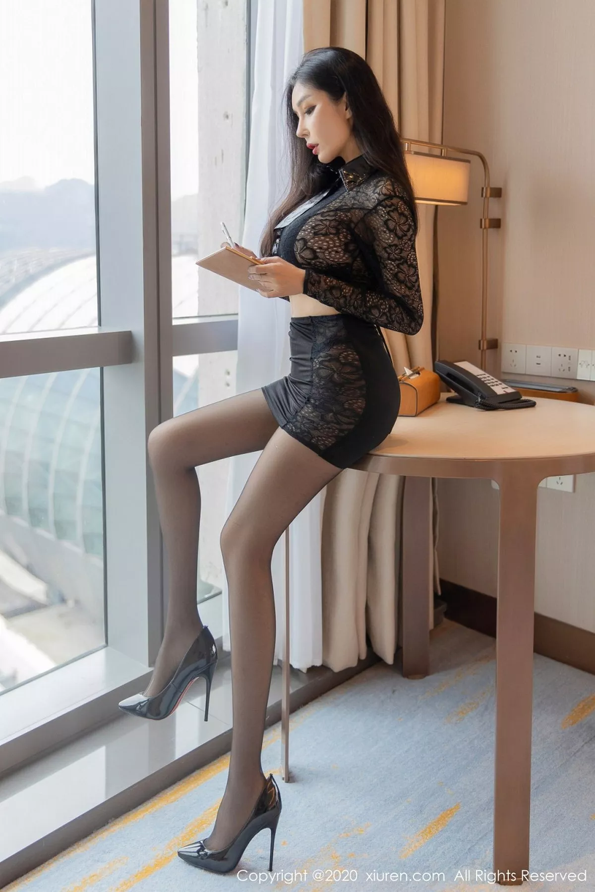 [XiuRen秀人网]第2692期田冰冰写真  第2张-《94零社区》
