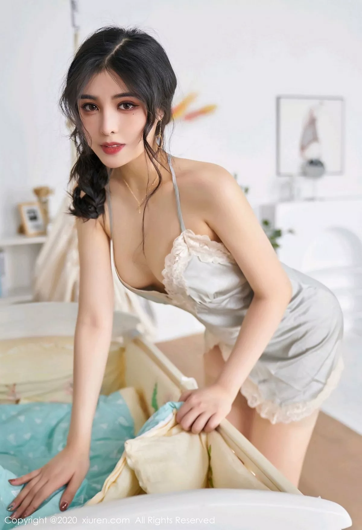 [XiuRen秀人网]第2737期韩静安写真  第2张-《94零社区》