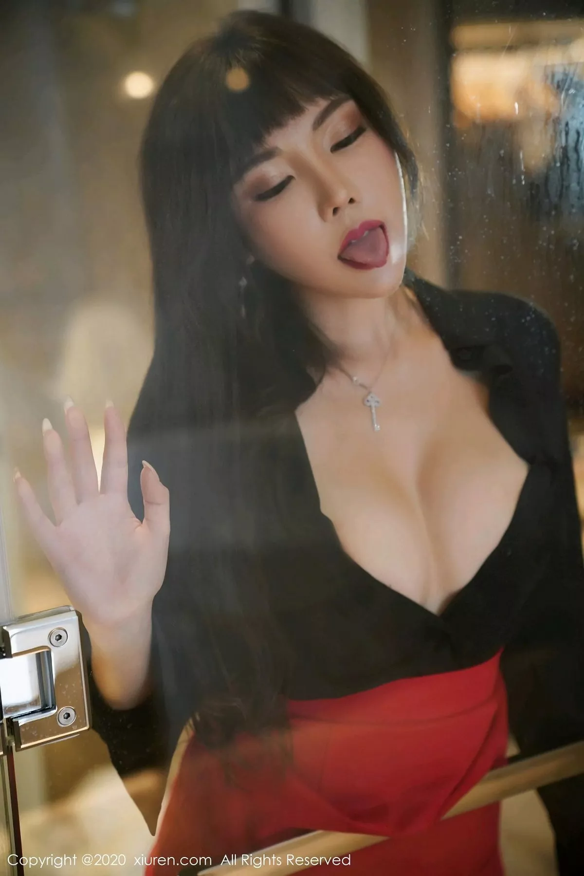 [XiuRen秀人网]第2738期萌汉药写真  第30张-《94零社区》