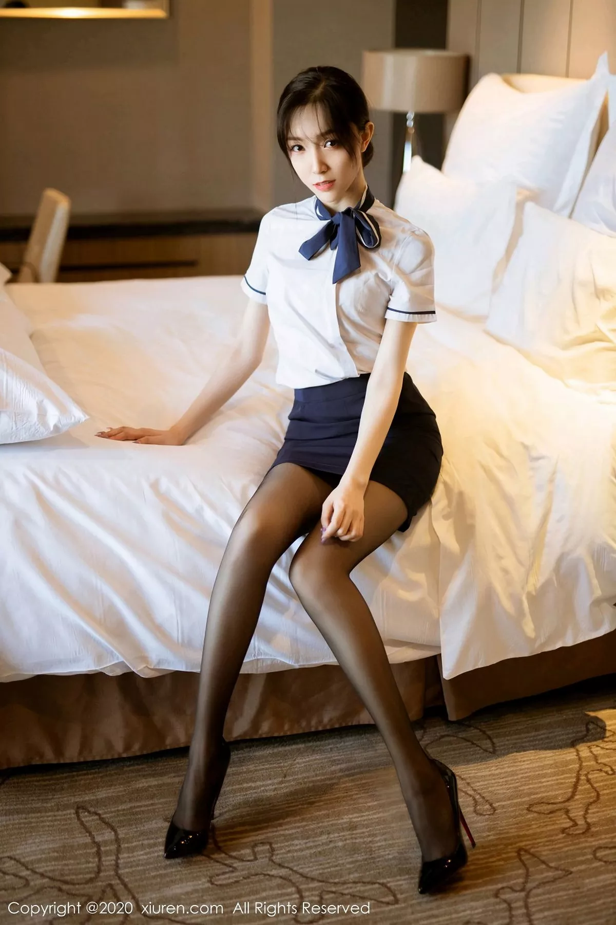 [XiuRen秀人网]第2735期九千柒柒写真  第9张-《94零社区》