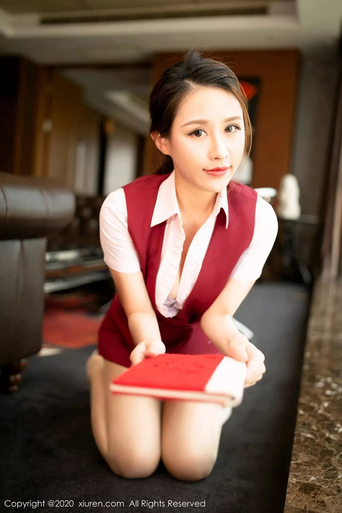 [XiuRen秀人网]第2732期徐安安写真  第2张-《94零社区》