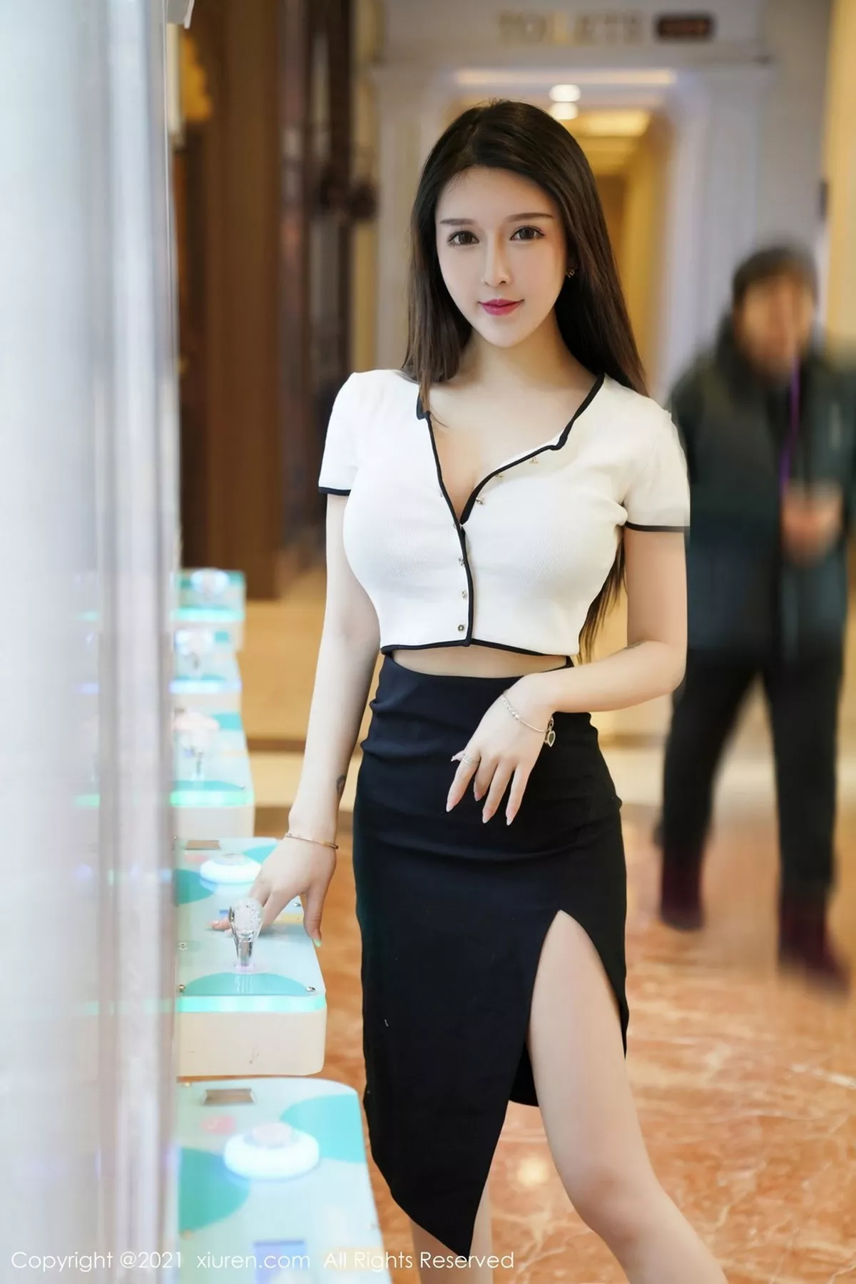 [XiuRen秀人网]第3023期玉兔miki写真  第16张-《94零社区》
