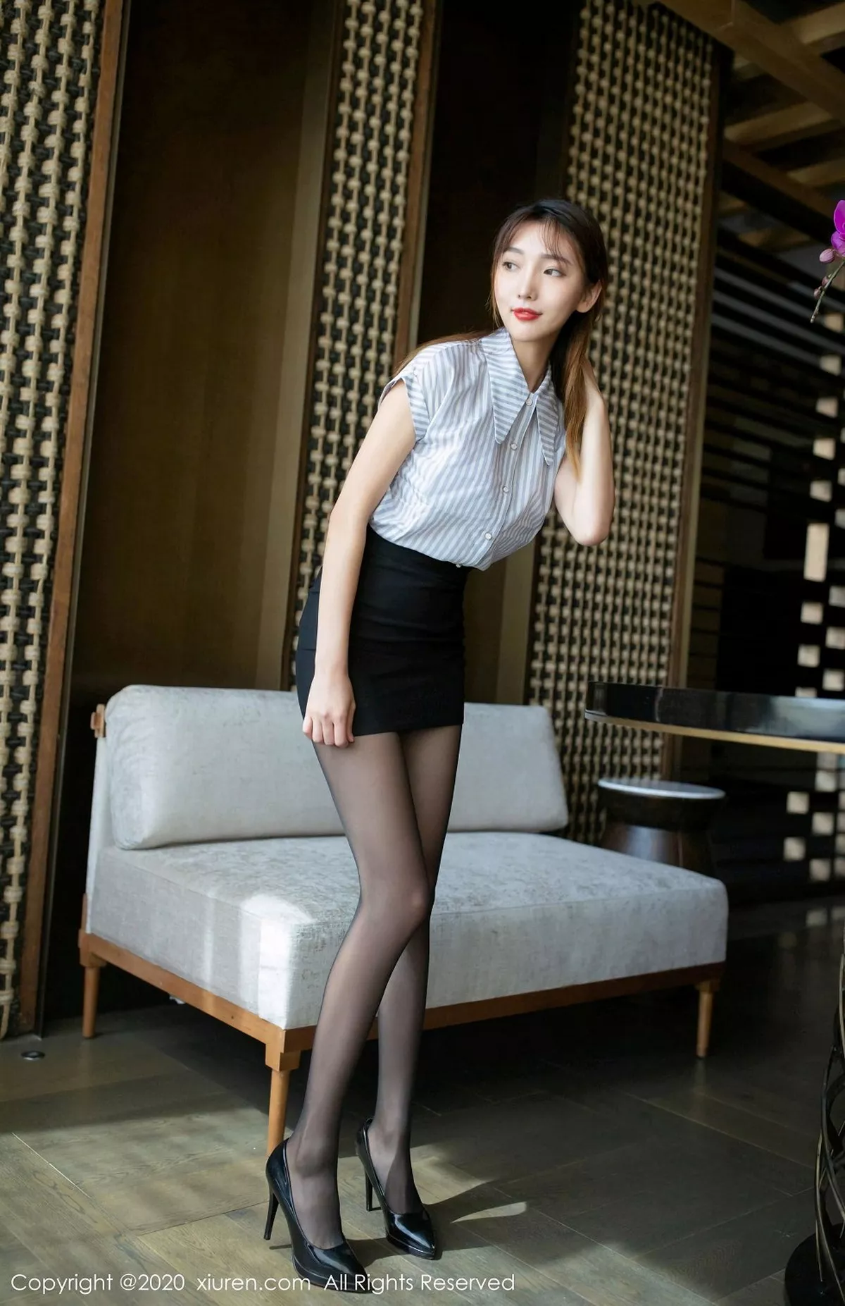 [XiuRen秀人网]第2810期陆萱萱写真  第1张-《94零社区》