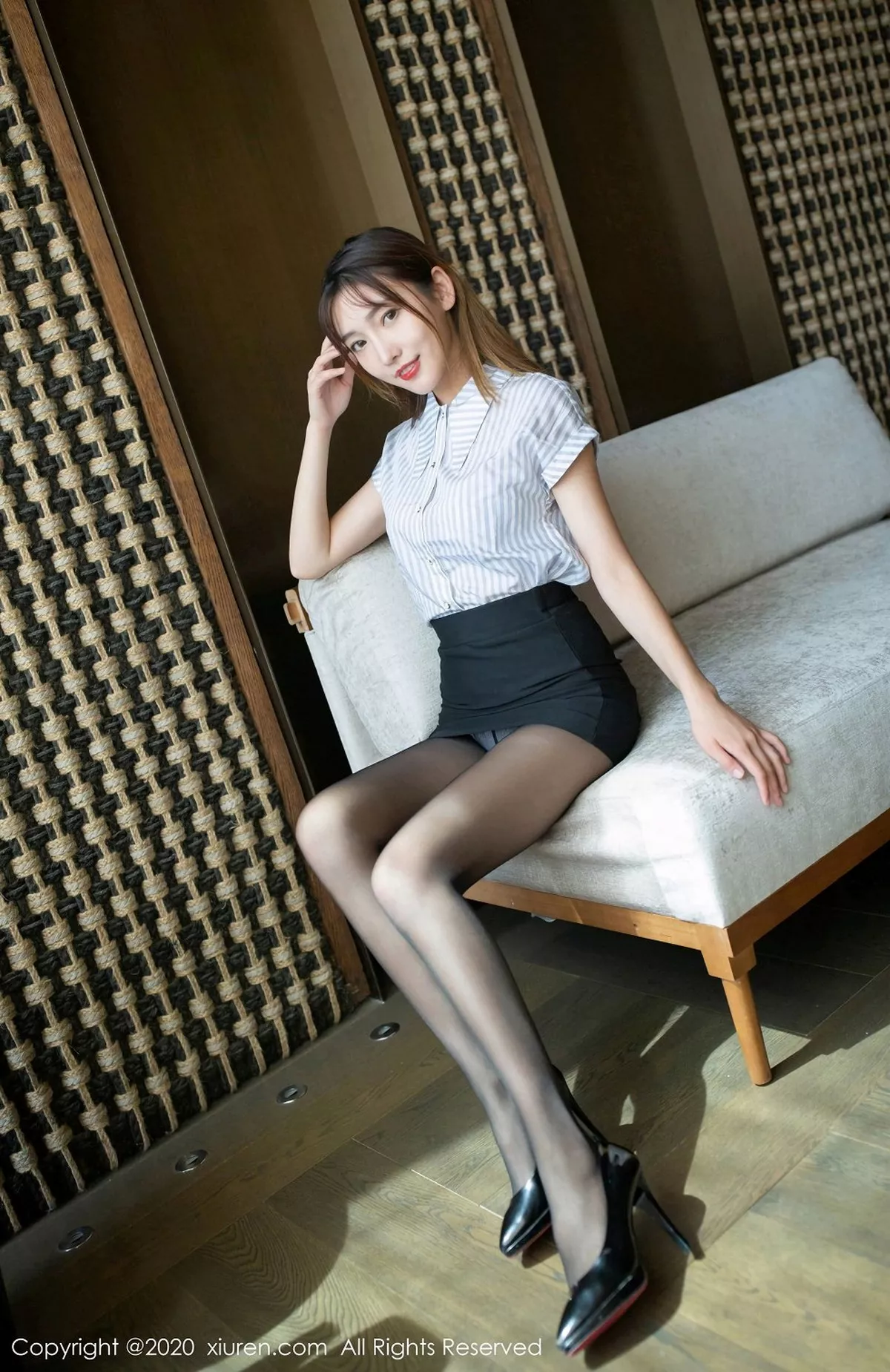 [XiuRen秀人网]第2810期陆萱萱写真  第3张-《94零社区》