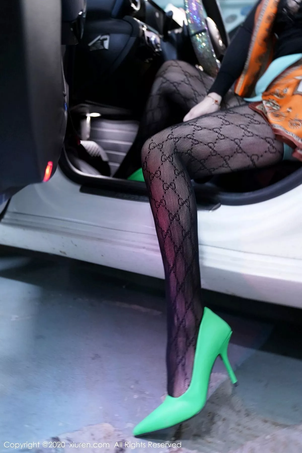 [XiuRen秀人网]第2861期诗诗kiki写真  第33张-《94零社区》