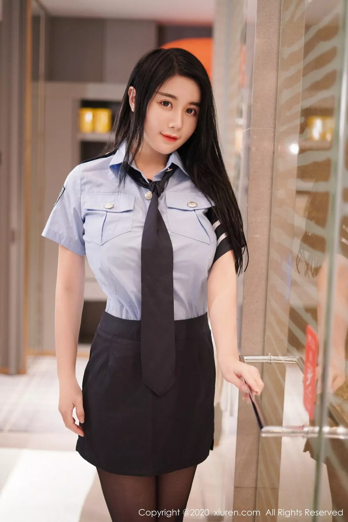 [XiuRen秀人网]第2852期美七Mia写真  第1张-《94零社区》