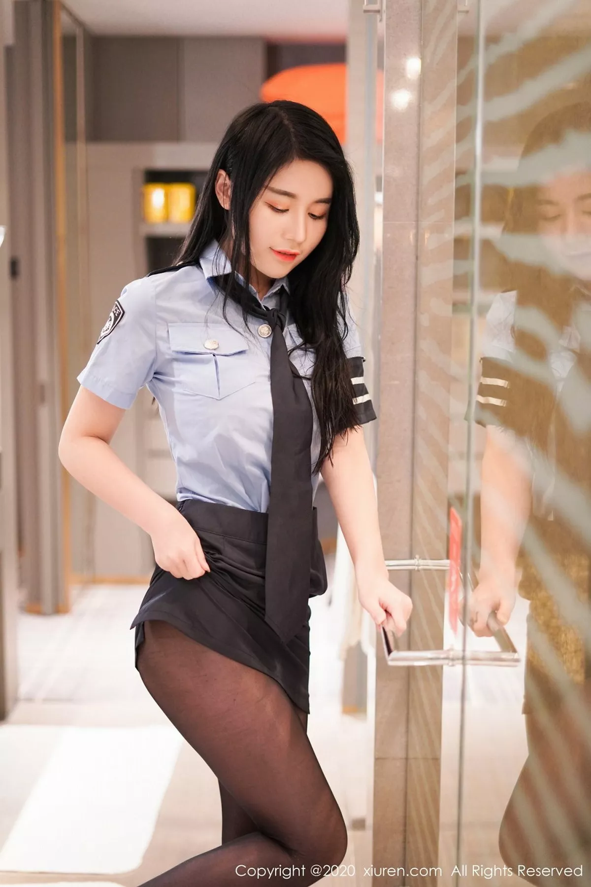 [XiuRen秀人网]第2852期美七Mia写真  第2张-《94零社区》