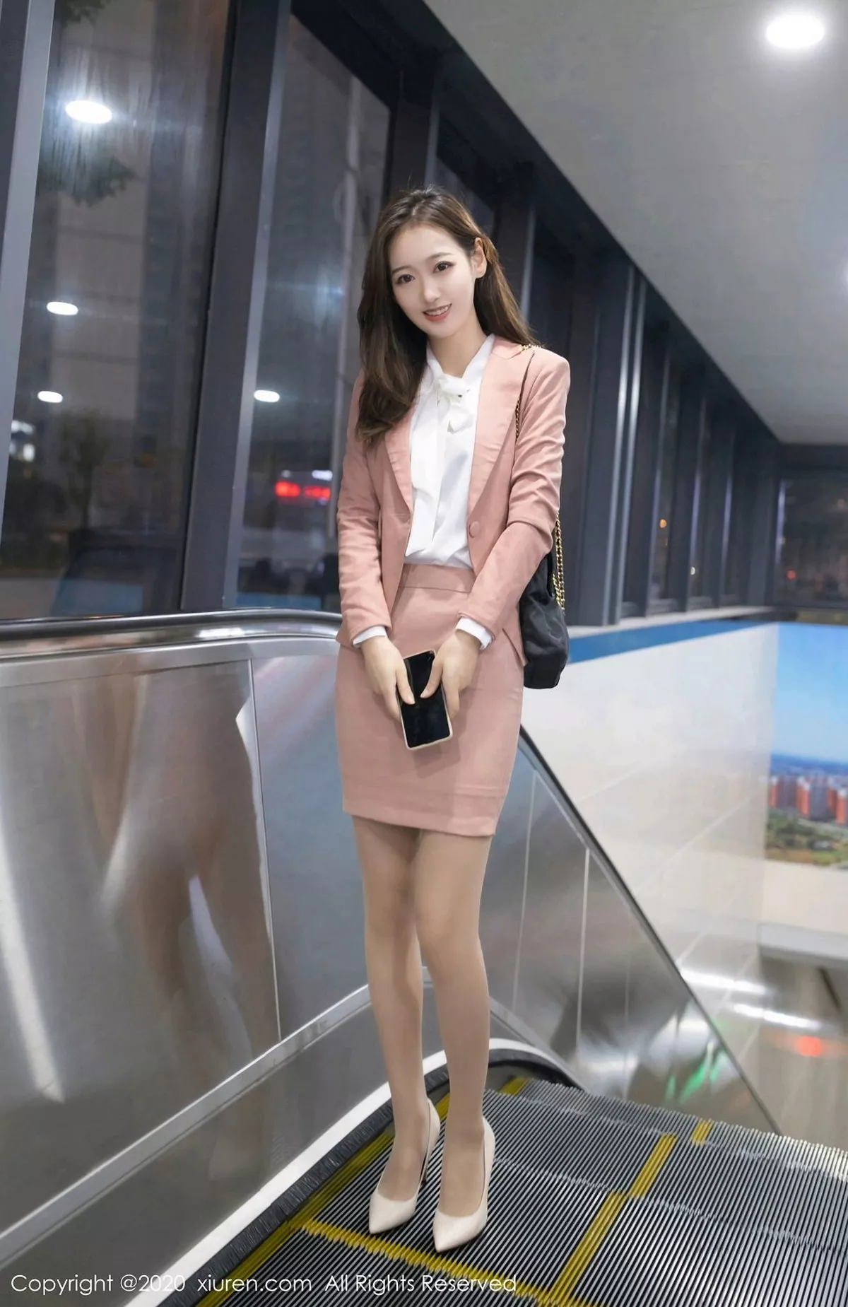 [XiuRen秀人网]第2865期唐安琪写真  第2张-《94零社区》