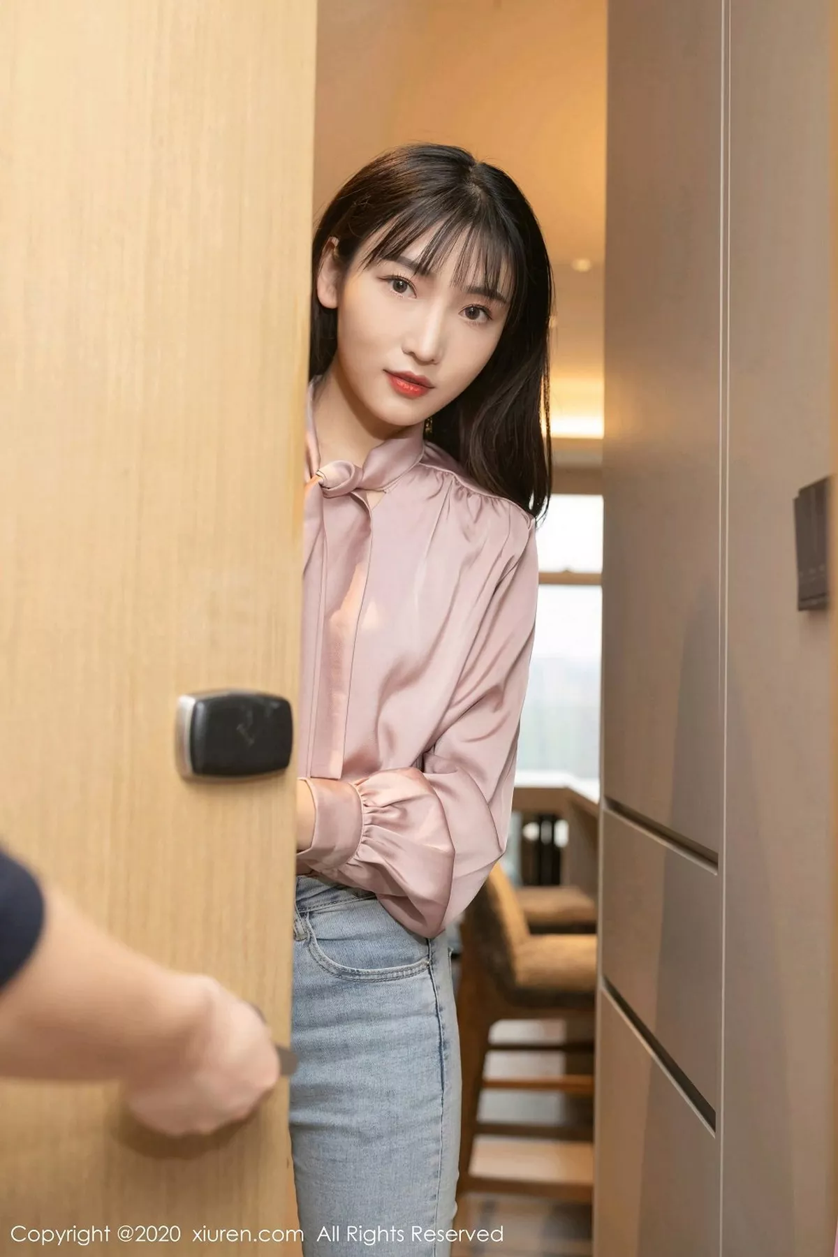 [XiuRen秀人网]第2955期陆萱萱写真  第8张-《94零社区》