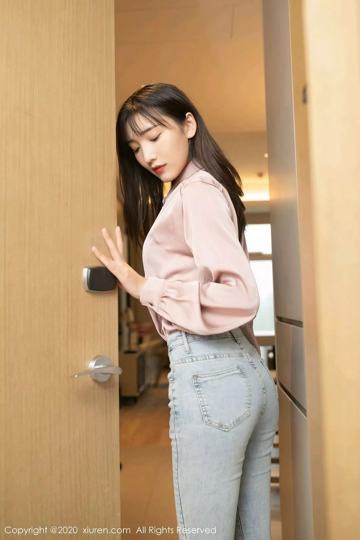 [XiuRen秀人网]第2955期陆萱萱写真  第7张-《94零社区》