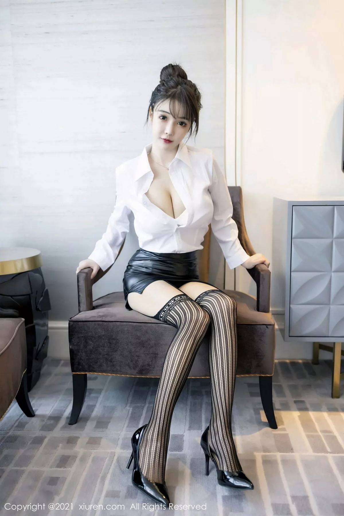 [XiuRen秀人网]第2976期南初妹妹写真  第11张-《94零社区》