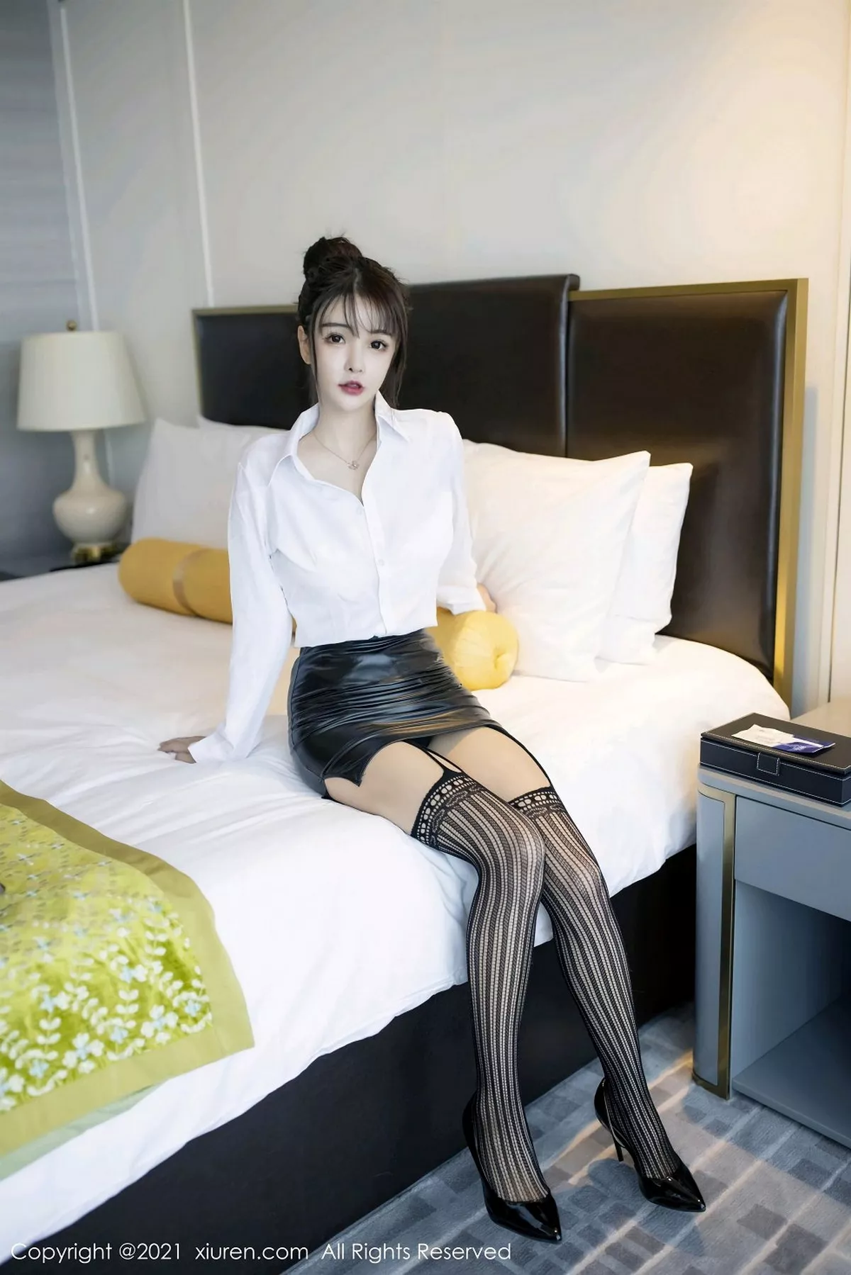 [XiuRen秀人网]第2976期南初妹妹写真  第20张-《94零社区》