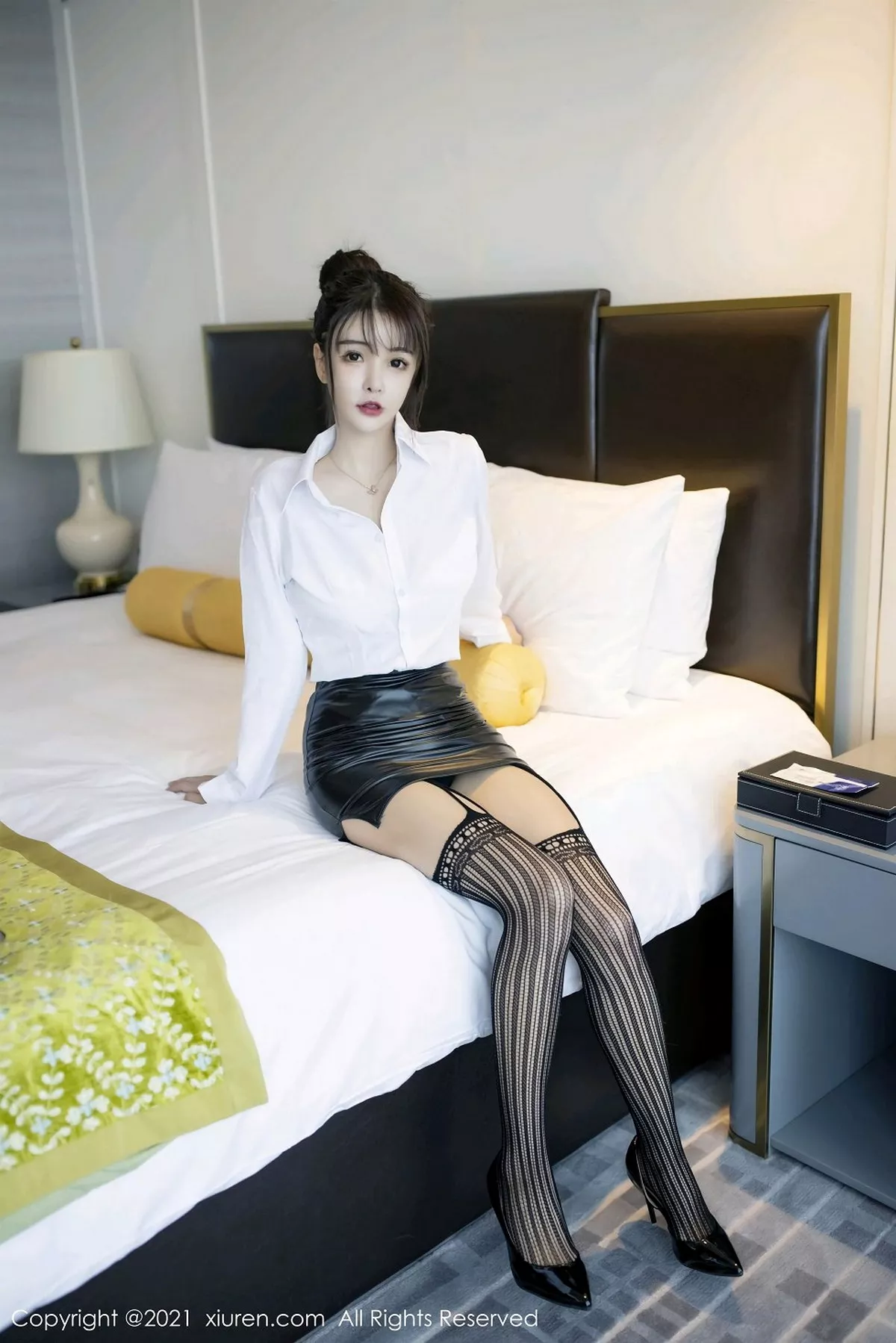 [XiuRen秀人网]第2976期南初妹妹写真  第19张-《94零社区》