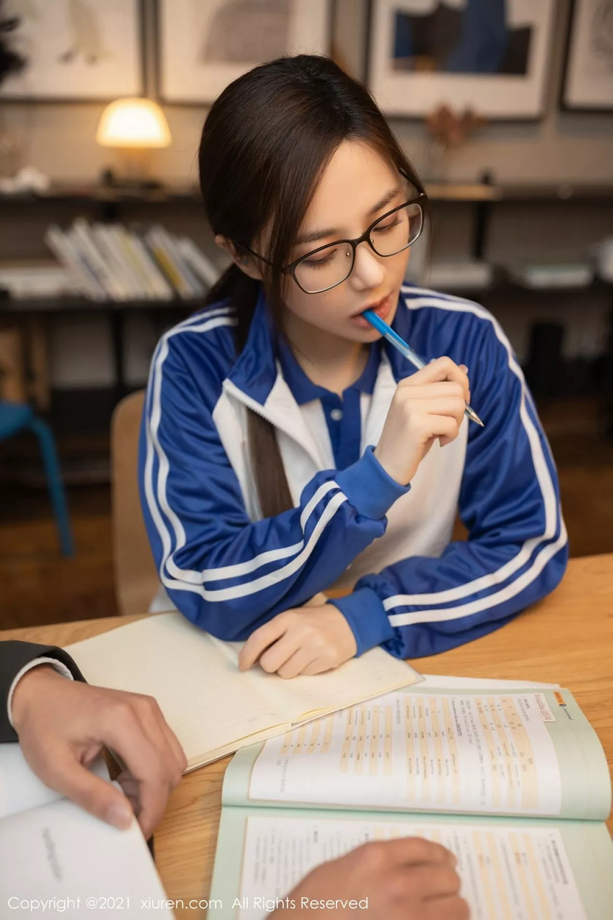 [XiuRen秀人网]第2983期鱼子酱写真  第10张-《94零社区》