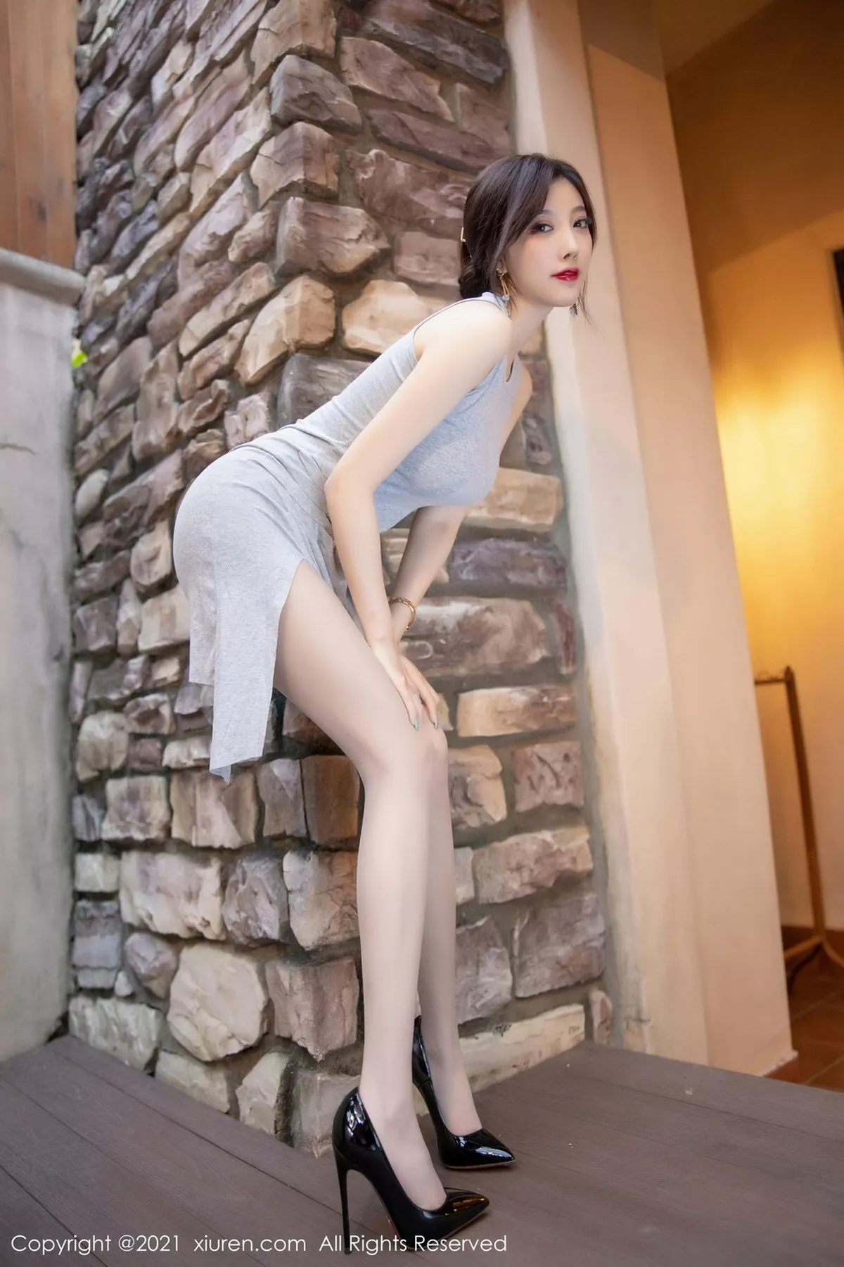 [XiuRen秀人网]第3022期杨晨晨写真  第4张-《94零社区》
