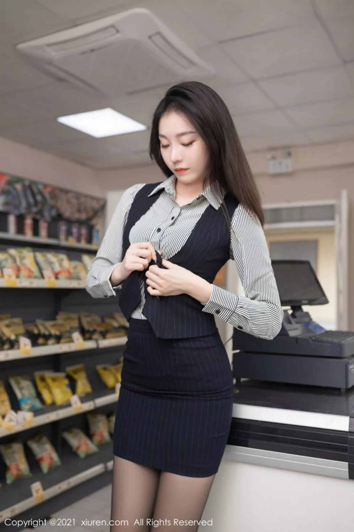 [XiuRen秀人网]第3123期安然写真  第8张-《94零社区》
