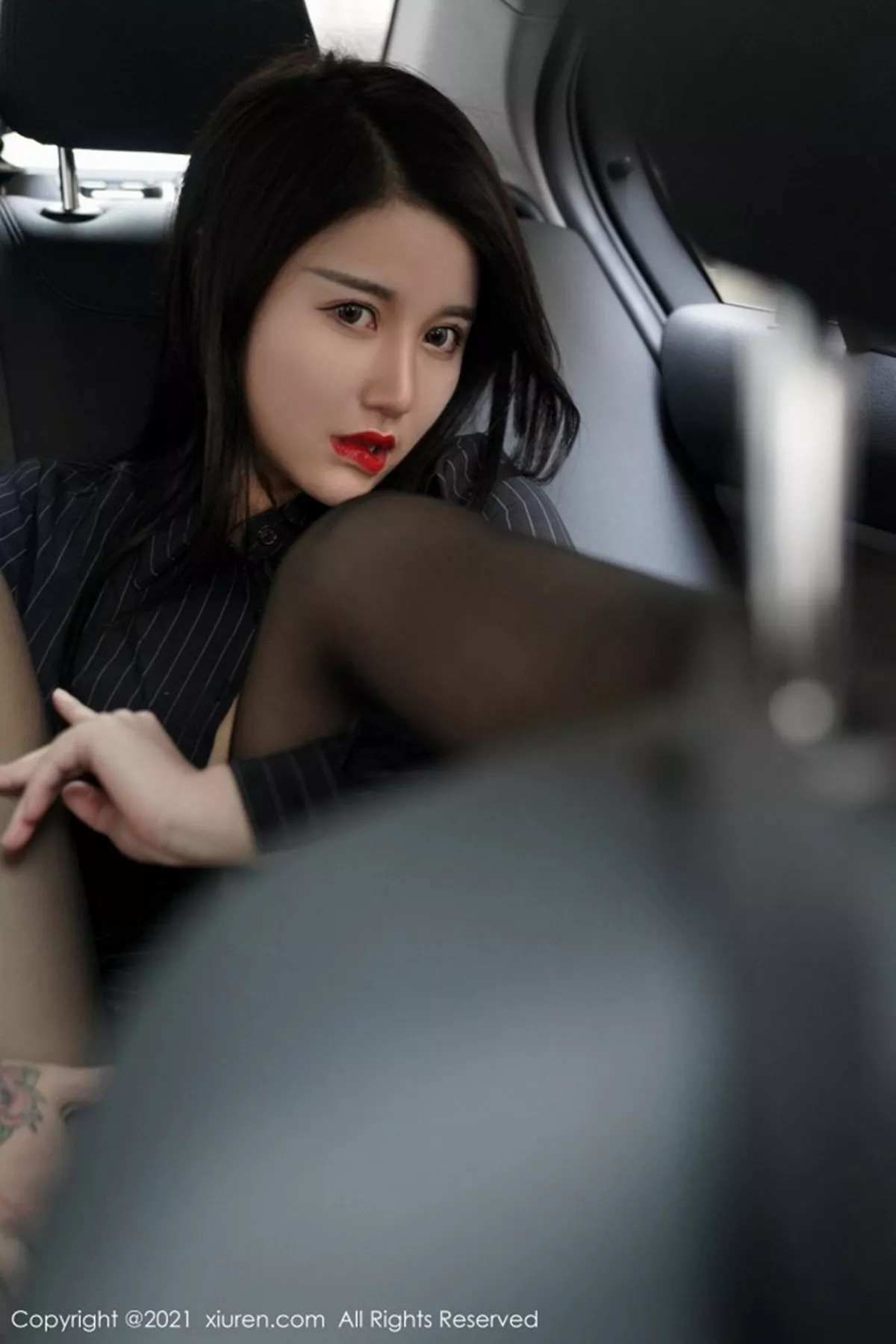 [XiuRen秀人网]第3111期美七Mia写真  第27张-《94零社区》