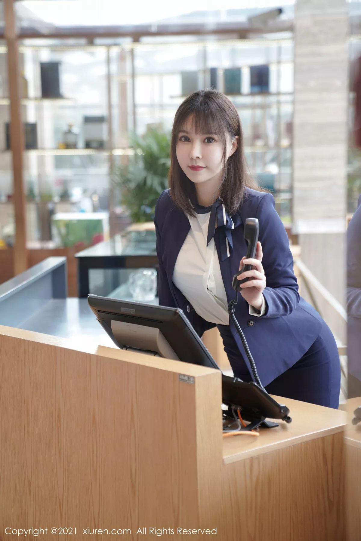 [XiuRen秀人网]第3221期晓鱼酱写真  第8张-《94零社区》