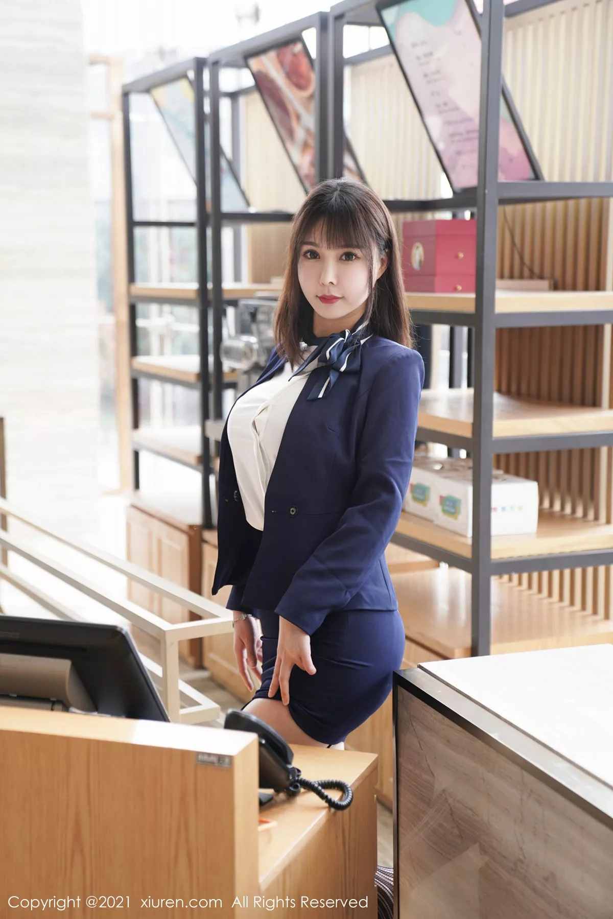 [XiuRen秀人网]第3221期晓鱼酱写真  第19张-《94零社区》