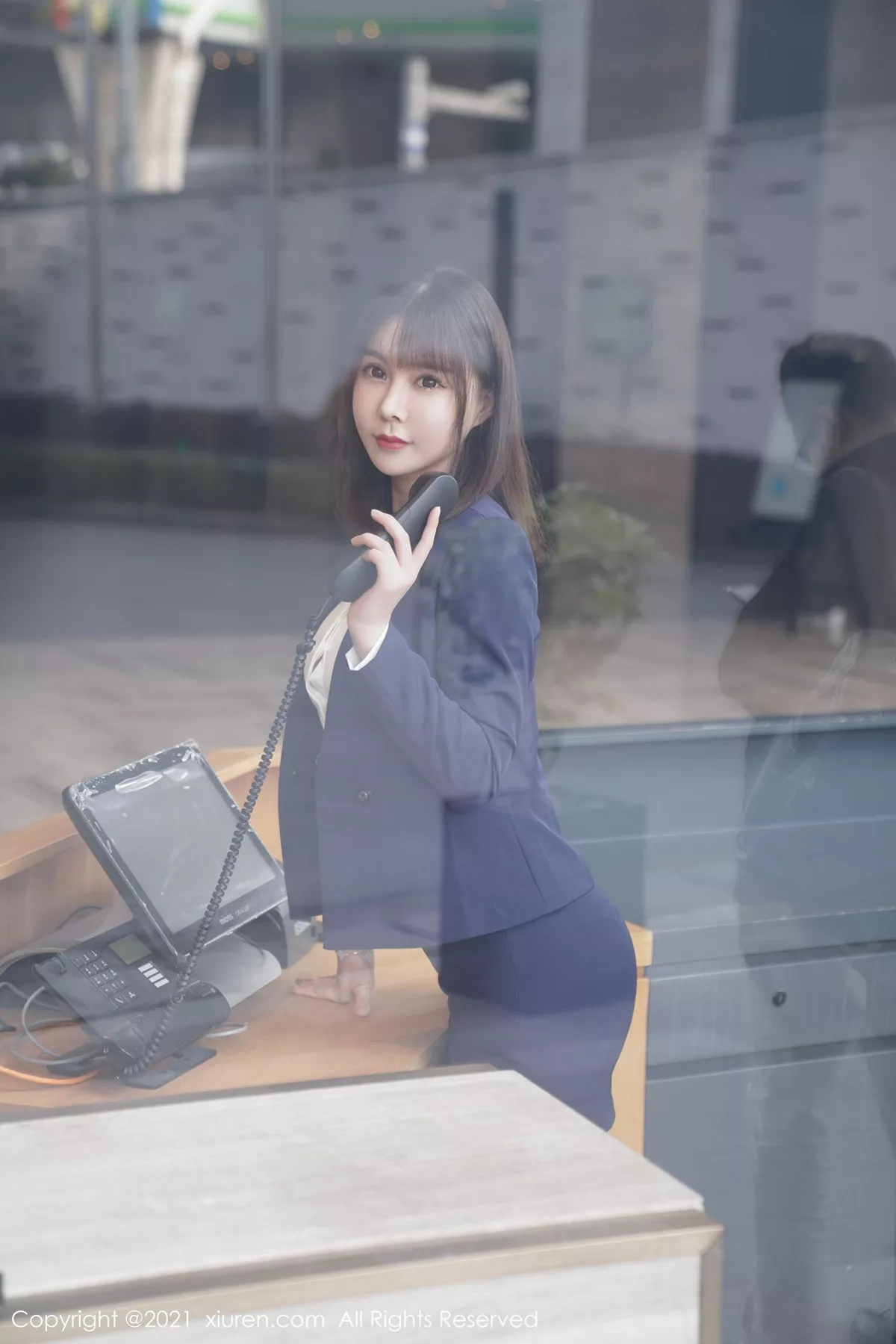 [XiuRen秀人网]第3221期晓鱼酱写真  第21张-《94零社区》